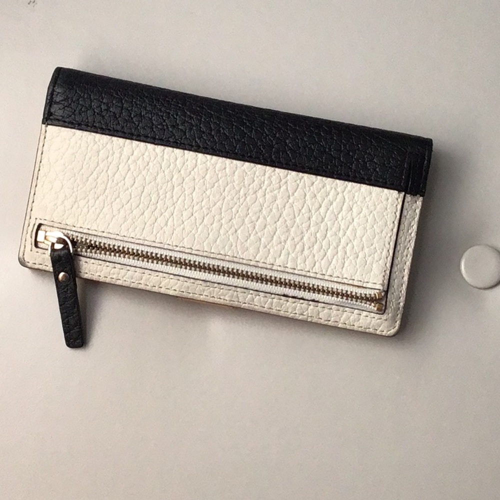 Kate Spade Wallet - Picture 2 of 3